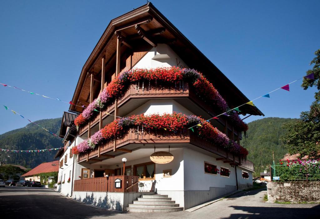 Valbruna Inn Bed & Breakfast Luaran gambar